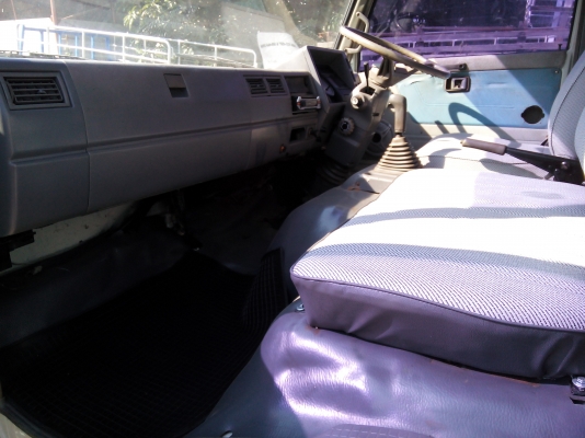 6 ล้อกลาง  HINO  ซุปเปอร์เสี่ย  FC2W  120  แรงม้า  *ยาว 5.50 ม. *  รถสวยเดิม+สวยจริง  *รถห้างแท้*  มีเล่มพร้อมโอน *