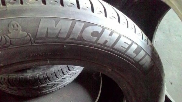 235/55R17 MICHELIN PRIMACY LC MADE IN FRAN สวยๆ 1 เส้น tel.081-427-3941 ไอดีไลน์ autobot107 235/55R17 MICHELIN PRIMACY LC MADE IN FRAN สวยๆ 1 เส้น tel.081-427-3941 ไอดีไลน์ autobot107
