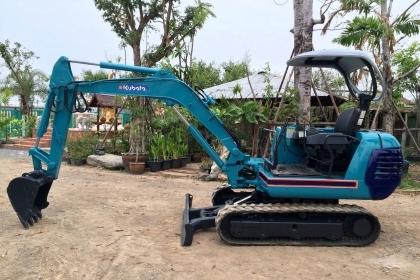 ขายรถแม็คโคร KUBOTA K-030 (เทียบเท่าPC30-7) เก่านอกไม่เคยผ่านการใช้งานในไทย ติดต่อ 086-775-7900 086-324-1992