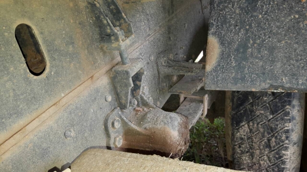 ขายรถบรรทุก 6 ล้อดัมพ์ 2 คัน ISUZU FRR210 แรงม้าปี 2554 กับ FRR190 แรงม้าปี 2555 ราคาคันละ 800000