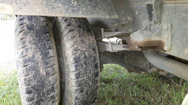 ขายรถบรรทุก 6 ล้อดัมพ์ 2 คัน ISUZU FRR210 แรงม้าปี 2554 กับ FRR190 แรงม้าปี 2555 ราคาคันละ 800000