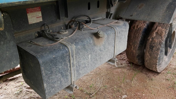 ขายรถบรรทุก 6 ล้อดัมพ์ 2 คัน ISUZU FRR210 แรงม้าปี 2554 กับ FRR190 แรงม้าปี 2555 ราคาคันละ 800000