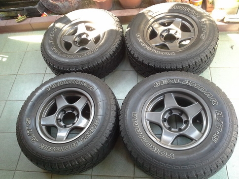 Max + Yokohama AT 265/70/16 ปี10 สวยๆ 1ชุด