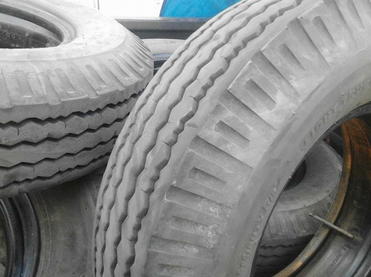 ยางบริดจสโตน bridgestone ดอกหน้า 7.50-16 นอกในรองคอ ครบชุด
