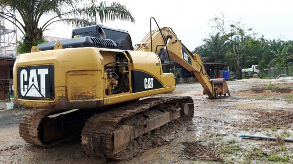 ขายรถแบคโฮ CAT 315D 8000 ชม.เอกสารอินวอย ราคา 1700000