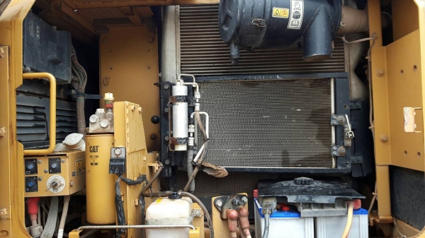 ขายรถแบคโฮ CAT 315D 8000 ชม.เอกสารอินวอย ราคา 1700000