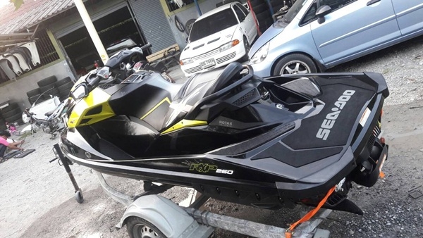 ขายเจ็สกี้260RXPปี2013ปลาย14 ใหม่มากๆวิ่งแค่29ชั่งโมง