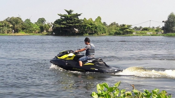 ขายเจ็สกี้260RXPปี2013ปลาย14 ใหม่มากๆวิ่งแค่29ชั่งโมง