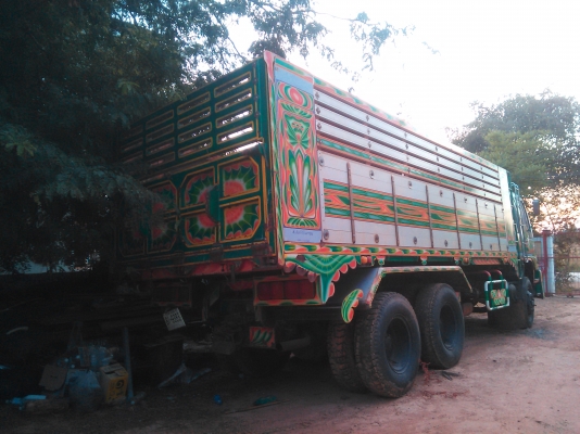 ขอบคุณทีมงานtruck2handมากครับขายด่วนครับรถสิบล้อดัมพ์เล่มทะเบียนพร้อมสภาพดีพร้อมลุยงานครับ ราคาต่อรองกันได้ครับ