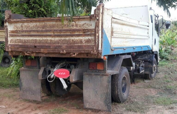 รถดั๊ม 6 ล้อยี่ห้ออีซูซุ รุ่น FRR ขนาด 190 แรงม้า รถดั๊ม 6 ล้อยี่ห้ออีซูซุ รุ่น FRR ขนาด 190 แรงม้า