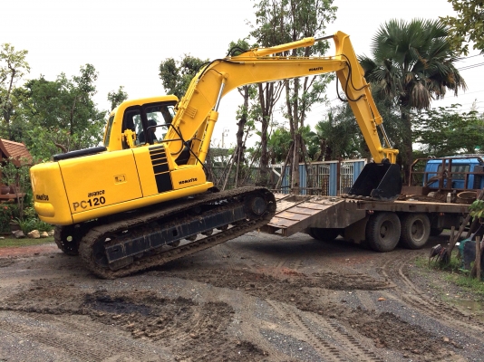 ขายแบคโฮ ติดต่อ 086-775-7900 086-324-1992