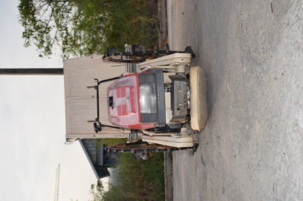 รถดำนา2แถว เก่านอก พร้อมใช้งาน ยี่ห้อ yanma ราคา 12,000บาท รถดำนา2แถว เก่านอก พร้อมใช้งาน ยี่ห้อ yanma ราคา 12,000บาท