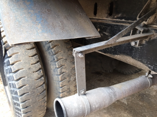 รถมิตซู 10 ล้อดั้ม FN527 - TF  220 แรงม้า.  ปี 38.  ( ขาย แม่ , ลูก. )    สนใจติดต่อ  081 - 6079515