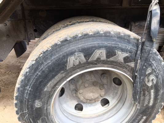 รถมิตซู 10 ล้อดั้ม FN527 - TF  220 แรงม้า.  ปี 38.  ( ขาย แม่ , ลูก. )    สนใจติดต่อ  081 - 6079515