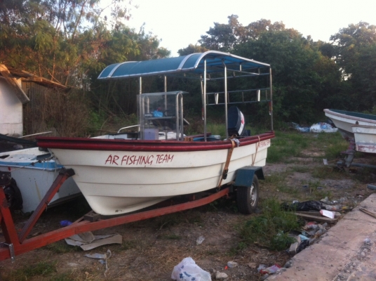 เรือเปล่าพร้อมเทเลอร์17ฟุตกว่า