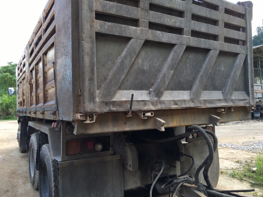 รถมิตซู 10 ล้อดั้ม FN527 - TF  220 แรงม้า.  ปี 38.     สนใจติดต่อ  081 - 6079515