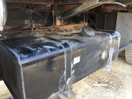 รถมิตซู 10 ล้อดั้ม FN527 - TF  220 แรงม้า.  ปี 38.     สนใจติดต่อ  081 - 6079515