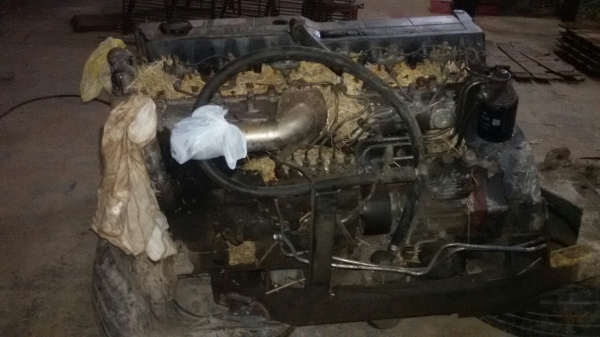 ขายเครื่องอีซูสุ6he1ข้อเวียงขาดอย่างอื่นปรกติ