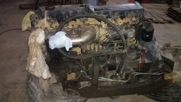 ขายเครื่องอีซูสุ6he1ข้อเวียงขาดอย่างอื่นปรกติ