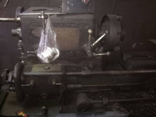 ขายเครื่องกลึงยุโรป8ฟุต.ผ่านป้อม450มม.เปิดคอม้า650มม.3เพลา ขายเครื่องกลึงยุโรป8ฟุต.ผ่านป้อม450มม.เปิดคอม้า650มม.3เพลา