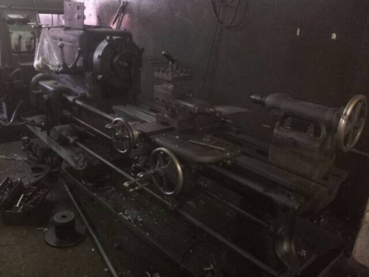 ขายเครื่องกลึงยุโรป8ฟุต.ผ่านป้อม450มม.เปิดคอม้า650มม.3เพลา ขายเครื่องกลึงยุโรป8ฟุต.ผ่านป้อม450มม.เปิดคอม้า650มม.3เพลา