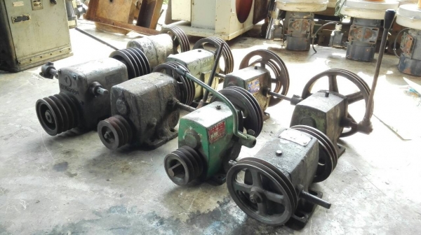 Sell>> เกียร์กระตุก เล็ก /ใหญ่ มีหลายขนาด หลายตัว ราคาเริ่มต้น 3,500- สอบถามได้ครับ.