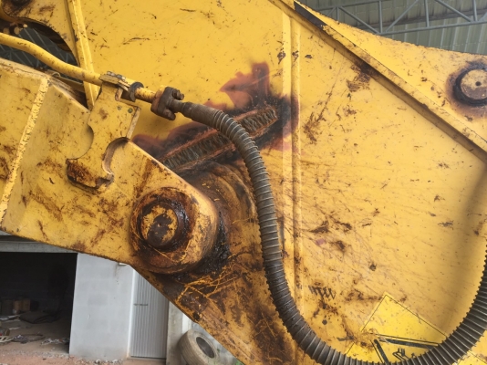 รถขุด PC200-8C80524 ปี2007 ทำงานประมาณ15000.ชม เอกสารเล่มทะเบียน