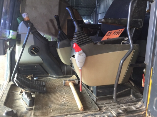 รถขุด PC200-8C80524 ปี2007 ทำงานประมาณ15000.ชม เอกสารเล่มทะเบียน