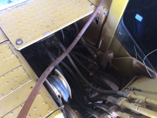 รถขุด PC200-8C80524 ปี2007 ทำงานประมาณ15000.ชม เอกสารเล่มทะเบียน