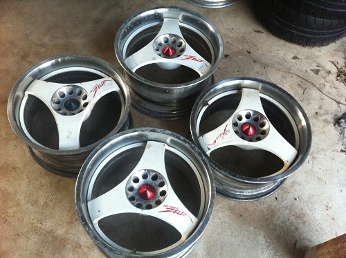 ขายล้อขอบ 17 กว้าง8-9   5รู114  6ชุดครับ