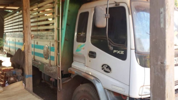 ขาย10ล้อเดก้า270ปี46 FXZ23NZPF-T กระบะมิเนียม แชชซีสวยเดิม เครื่องดี มีระบบลากลูก เอกสารเล่มทะเบียนครบพร้อมวิ่งงาน