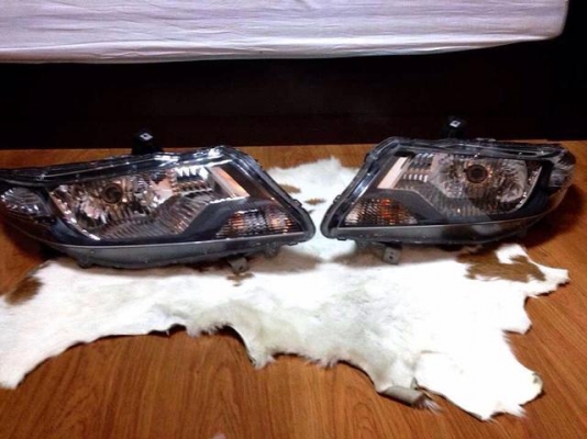 ไฟหน้า Honda City 2011