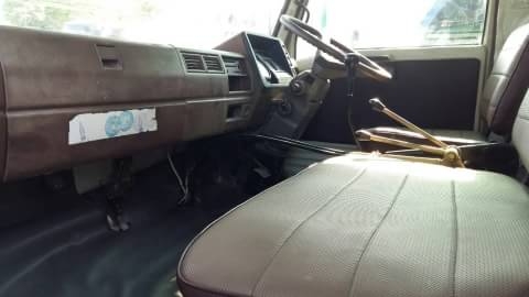 หกล้อ ฮีโน้  KM 777 ดั้ม5คิว สภาพดีสวยๆแร๊ฟรายทั้งคันพร้อมใช้ ทะเบียนพร้อมโอน