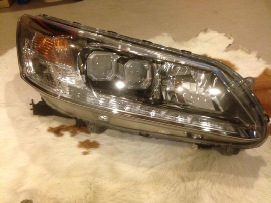 ไฟหน้า Accord G9 2.4 Led