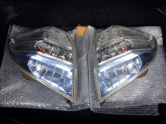 ชุดไฟท้าย,หน้ากระจัง Jazz Hybrid