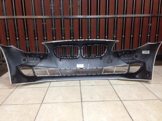 กันชนหน้า Bmw Series 5 ( F10 )