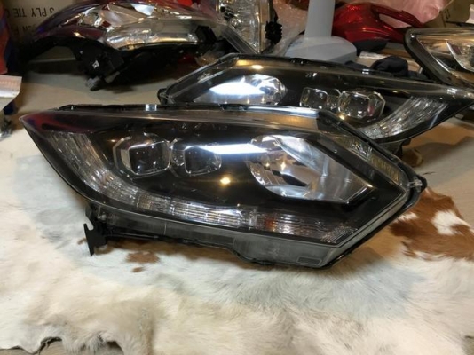 ไฟหน้า HR-V TOP EL ไฟหน้า HR-V TOP EL