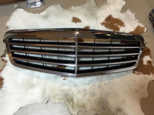 กระจังหน้า Benz E-Class W212