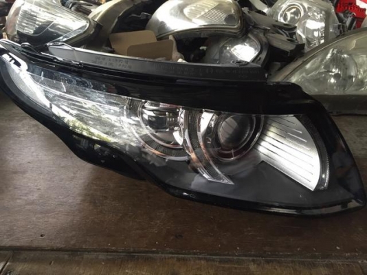 ไฟหน้า Land Rover Evoque 4 door