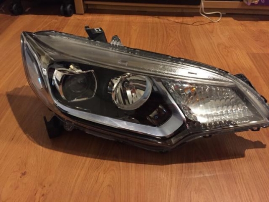 ไฟหน้า Jazz Gk Projecter Japan Hybrid ไฟหน้า Jazz Gk Projecter Japan Hybrid