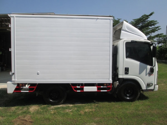 ISUZU NLR 130 ตู้แห้งป้ายเล็กไม่ติดเวลา