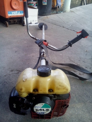 ZENOAH G4LS 2,999 บาท เก่าญี่ปุ่น ขายประเดิมปีใหม่ครับ TEL 0835662999LineID :hs4trp เครื่องเเน่น มา