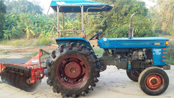 ขอบคุณเสี่ยจากลพบุรีครับ ขายรถไถ อิซากิ31แรง พร้อมผาน6&times;22 พร้อมใช้งาน เดิมๆสวยๆ