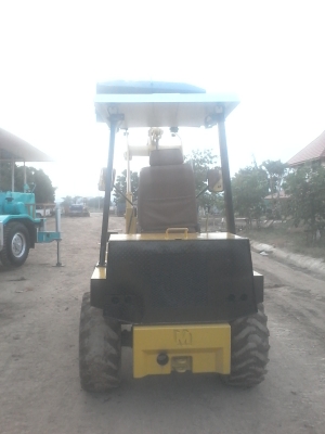 ขายรถตัก MITSUI รุ่น HL 704