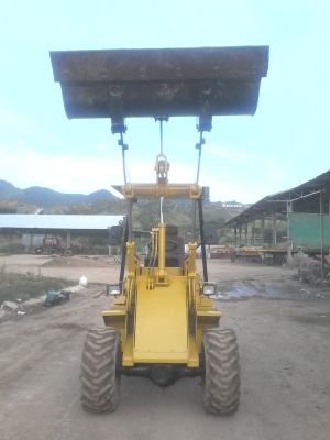 ขายรถตัก MITSUI รุ่น HL 704