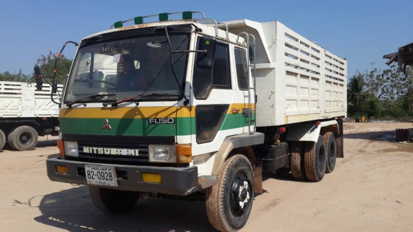 ขายสิบล้อ หลง TD 2 เพลาดรั้ม เครื่อง 190 แรง  2 เพลาดรั้มรถใช้งาน สภาพดี ยางดี เอกสารพร้อมโอน 0811838154