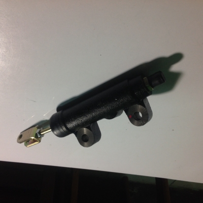 ปั็มเบรค Komatsu -7 3/4"