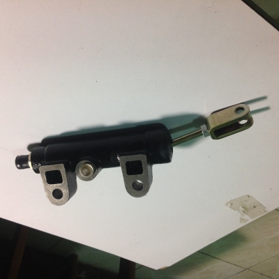 ปั็มเบรค Komatsu -7 3/4" ปั็มเบรค Komatsu -7 3/4"