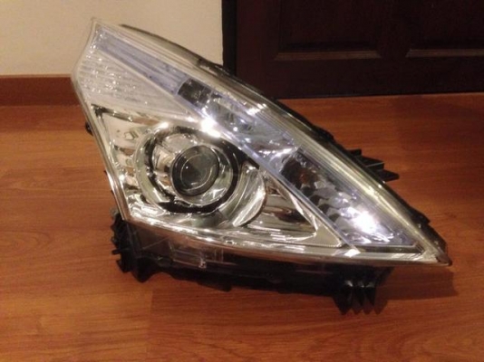 ไฟหน้า Nissan Teana j32 projector 250xv