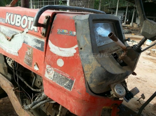 รถไถ KUBOTA M9000